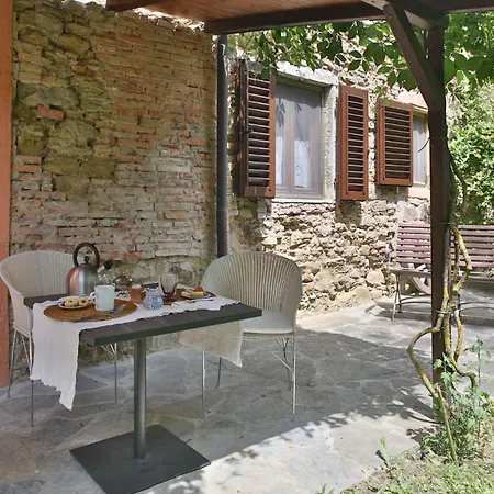 Cicogna Sleeps 3 * Paterna